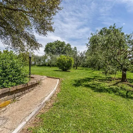 Casona Serrari Con Piscina